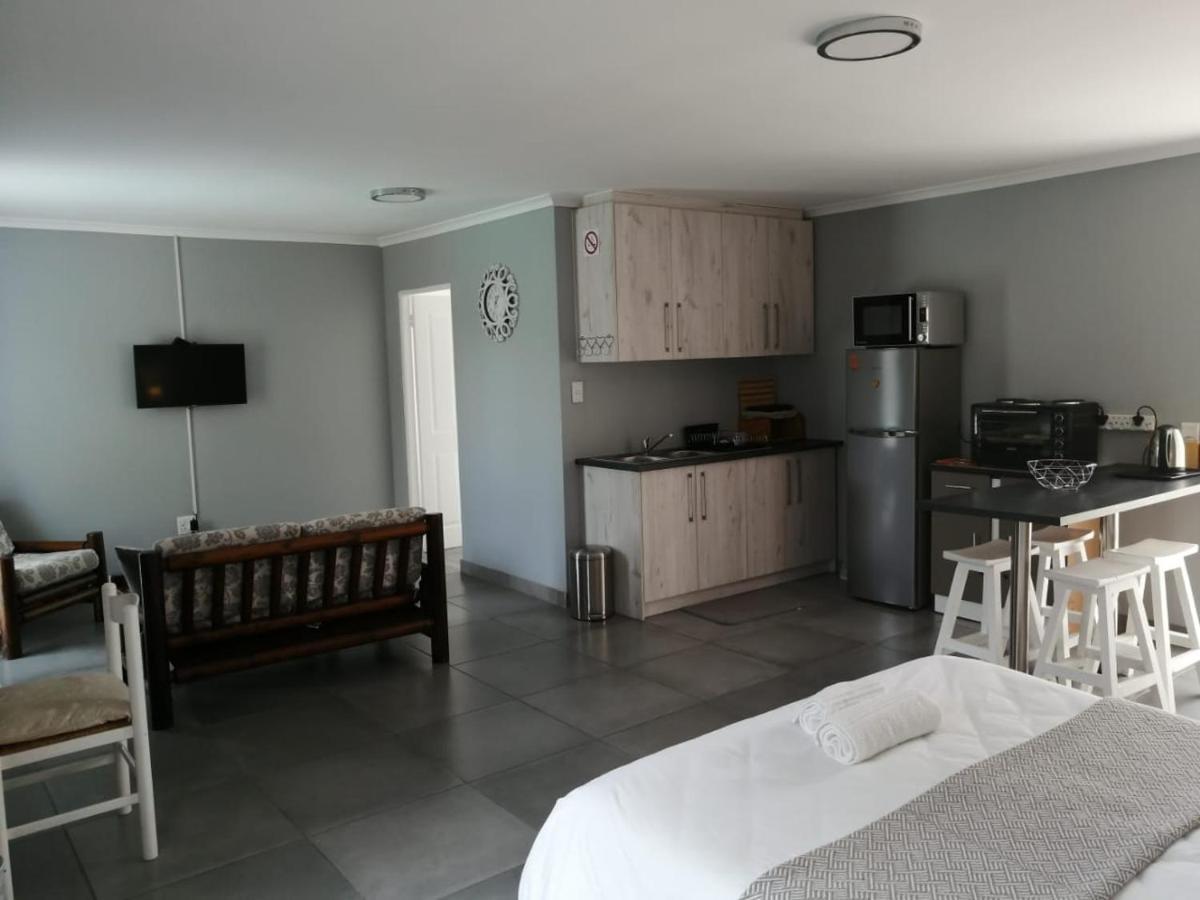 Northern Vine Guesthouse B&B Self-Catering ブラッケンフェル エクステリア 写真