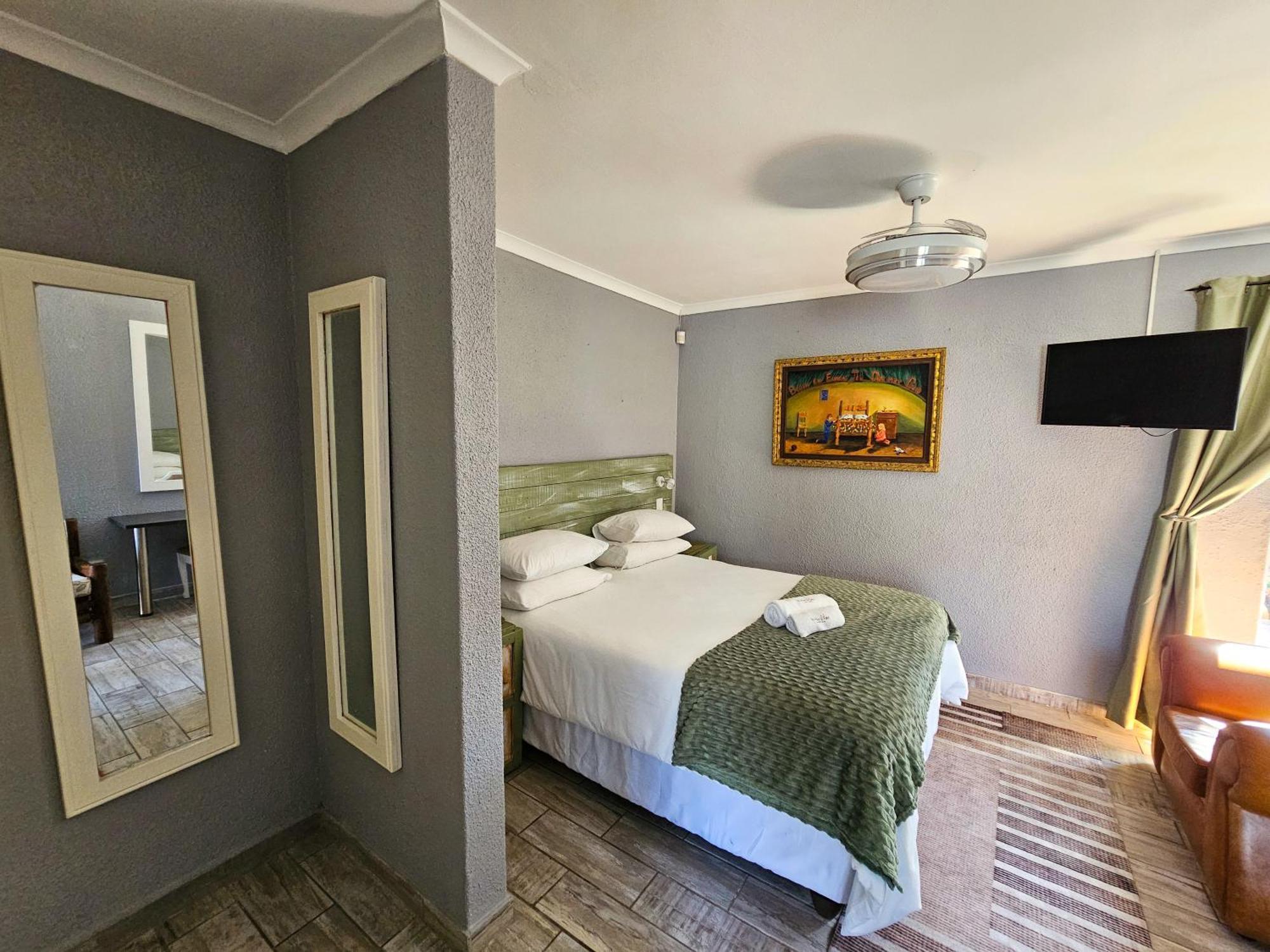 Northern Vine Guesthouse B&B Self-Catering ブラッケンフェル エクステリア 写真