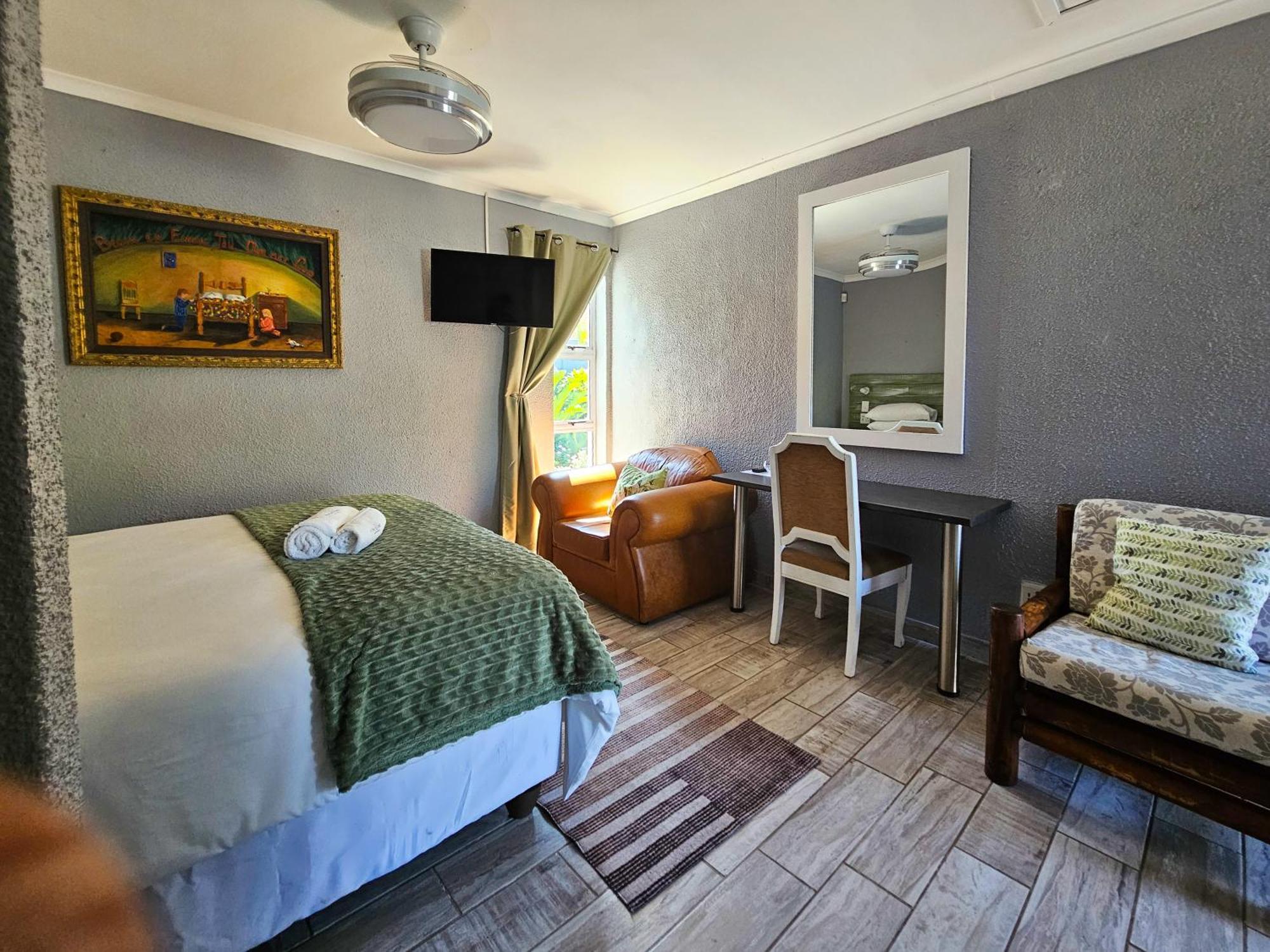 Northern Vine Guesthouse B&B Self-Catering ブラッケンフェル エクステリア 写真
