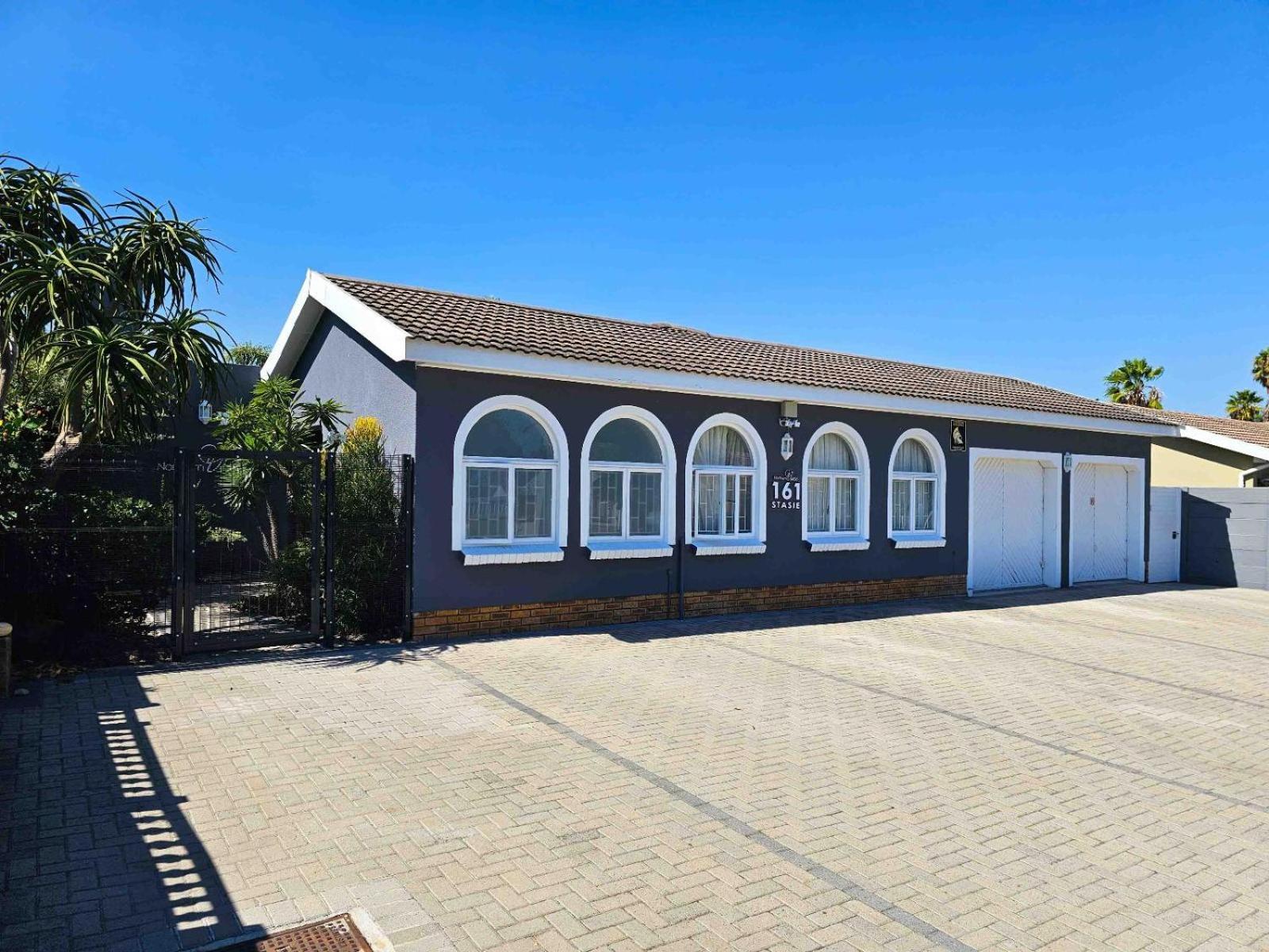 Northern Vine Guesthouse B&B Self-Catering ブラッケンフェル エクステリア 写真