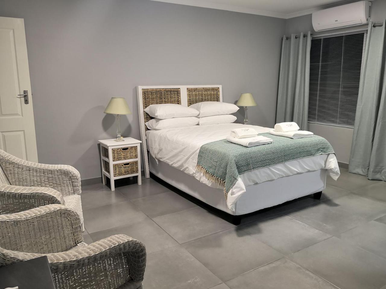 Northern Vine Guesthouse B&B Self-Catering ブラッケンフェル エクステリア 写真